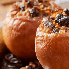 baked apples with crunchy toppings